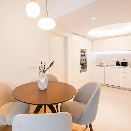 Guestready - A Peaceful Near Downtown * Порту