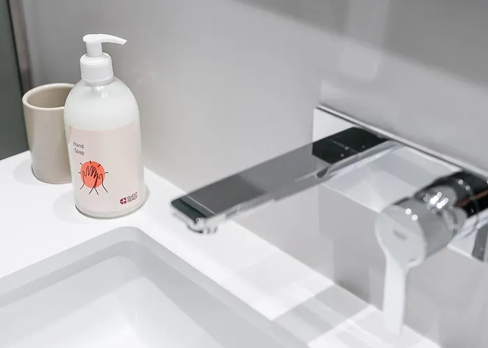 Guestready - A Peaceful Near Downtown 포르투